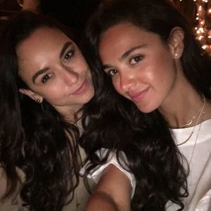 Meet your Posher, Nayara